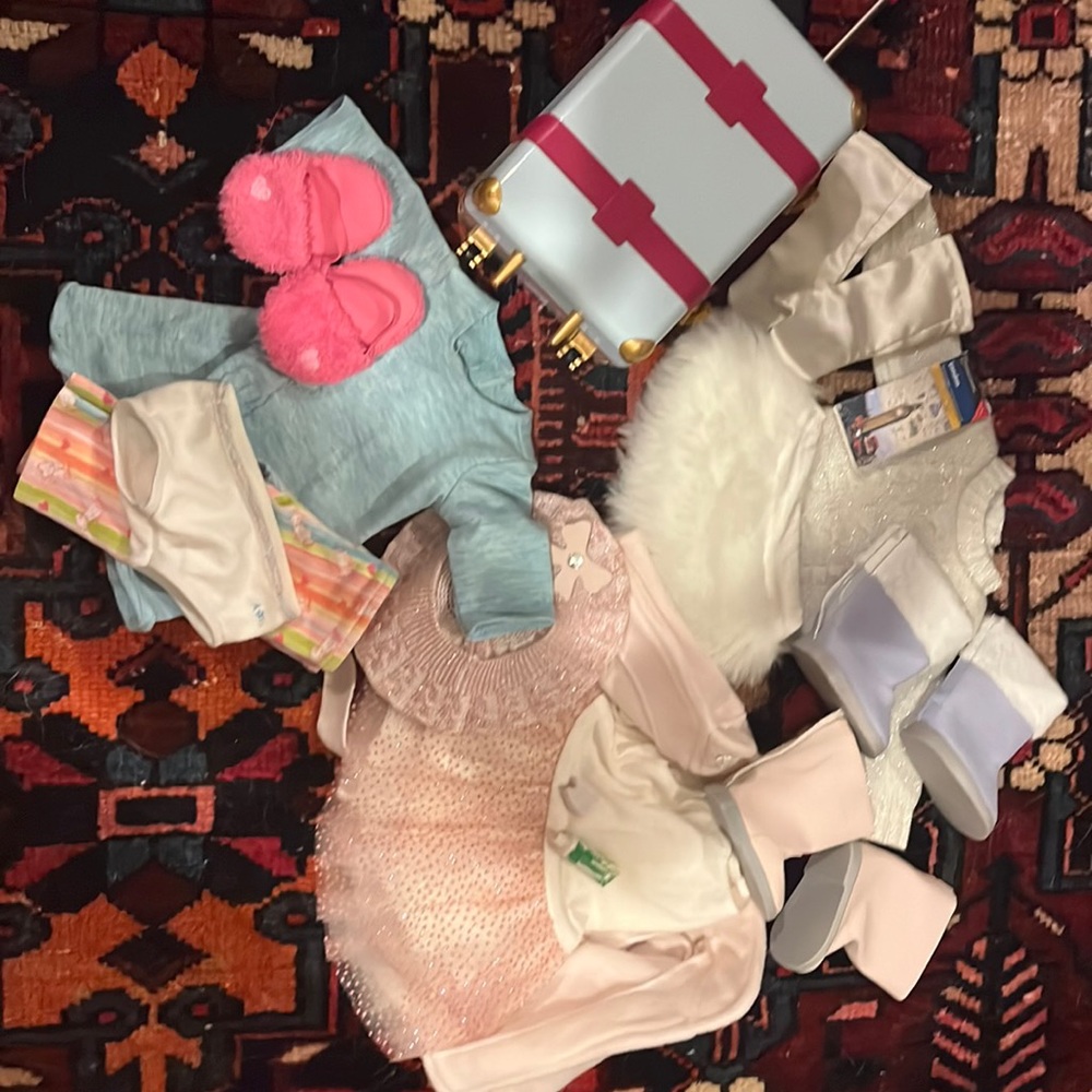 winter American girl travel kit!Everything has been used but in great condition!